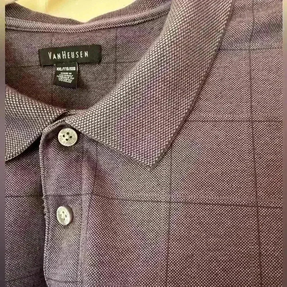 EUC Van Heusen Short Sleeve Button Collar Dress Shirt (Size XXL) - Picture 2 of 5